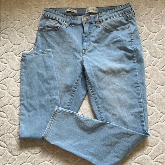 Universal Thread Mid Rise Skinny Jeans 8/29 R - Picture 13 of 14